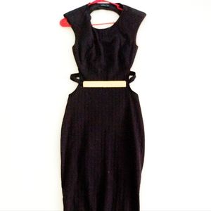 Black sleeve less evening dress with gold band in front back out medium stretch